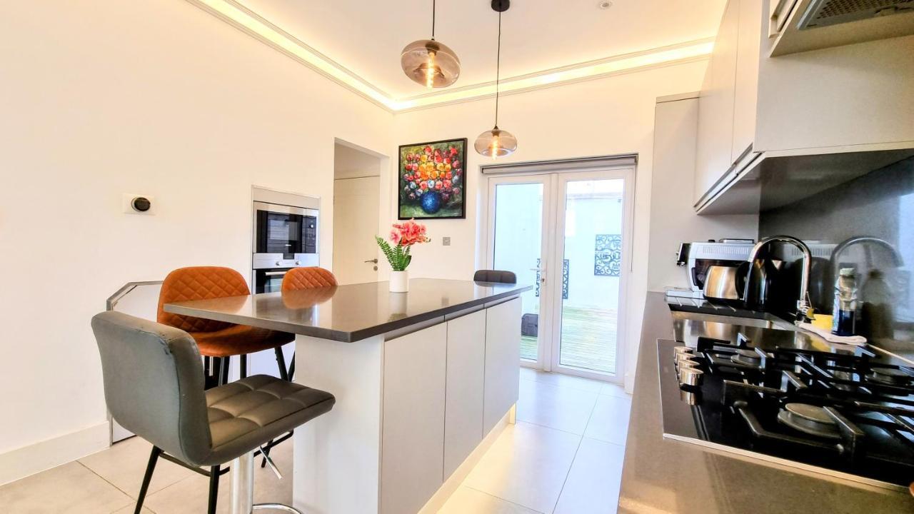 Surbiton Luxury Garden House 19 Villa Bagian luar foto