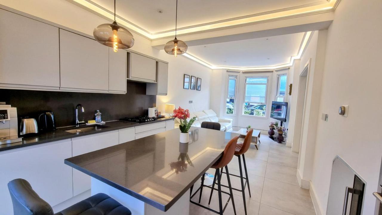 Surbiton Luxury Garden House 19 Villa Bagian luar foto